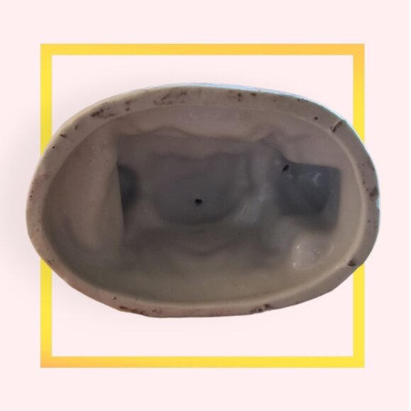 GERMAN PORCELAIN INKWELL "A TRIO OF CHILDREN AT PLAY" IN RARE PETITE SIZE - Picture 2 of 5